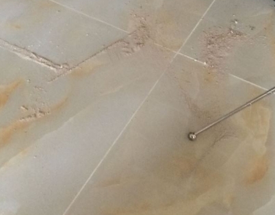 大余瓷砖空鼓维修公司分享粘合剂选择不当在瓷砖铺贴过程中可能导致以下问题